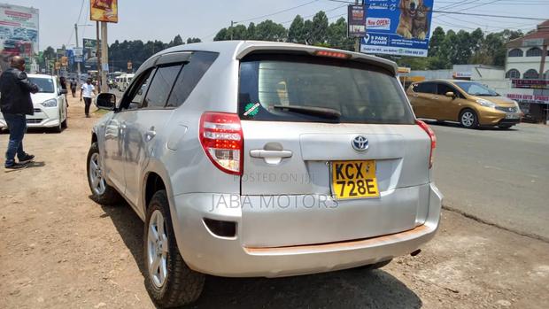 Toyota RAV4 2012 Silver