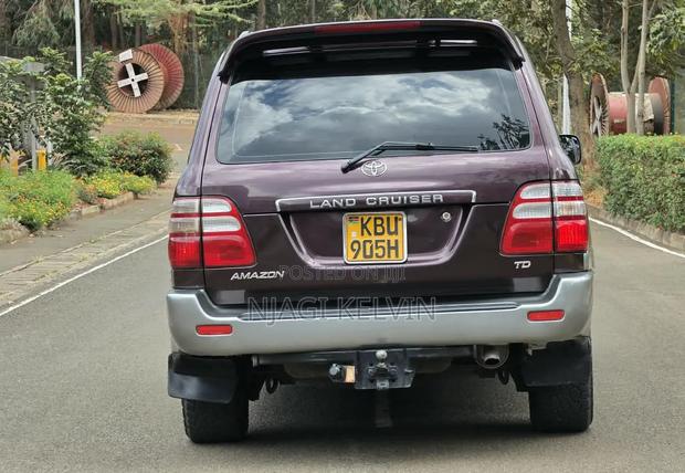 Toyota Land Cruiser 100 4.2 2006 Burgundy