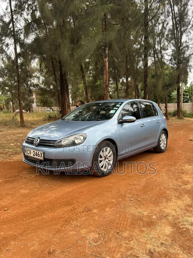 Volkswagen Golf 2012 Blue
