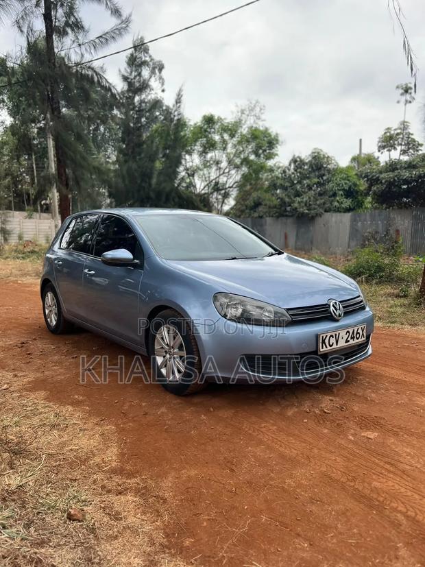 Volkswagen Golf 2012 Blue