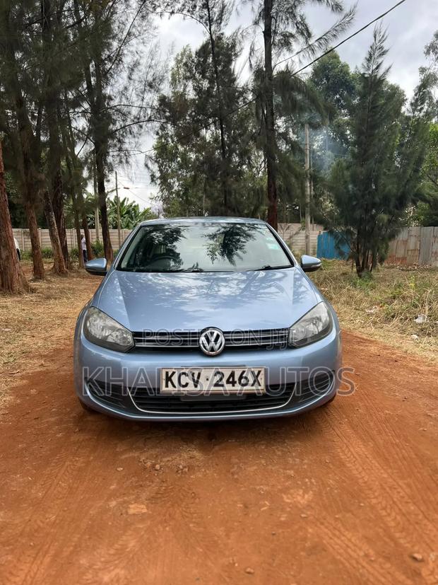 Volkswagen Golf 2012 Blue