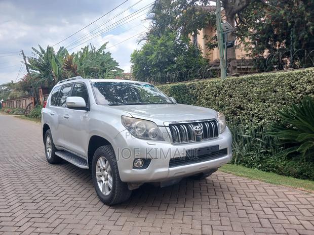 Toyota Land Cruiser Prado 2009 Silver