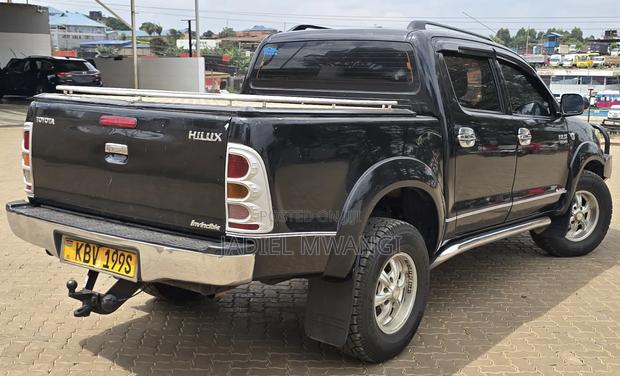 Toyota Hilux 3.0 D-4D Double Cab 4x4 Raider 2007 Black