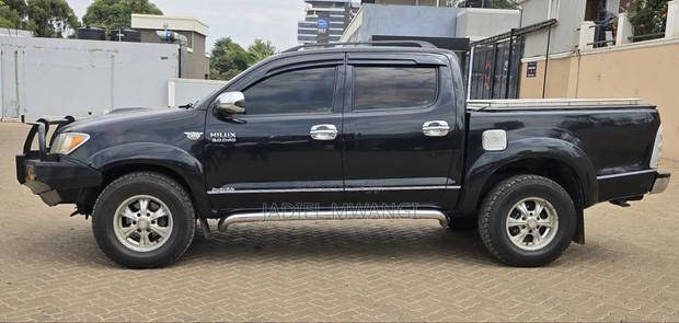 Toyota Hilux 3.0 D-4D Double Cab 4x4 Raider 2007 Black