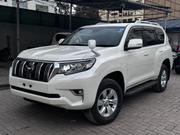 Toyota Land Cruiser Prado 2.8 2022 Off white for sale