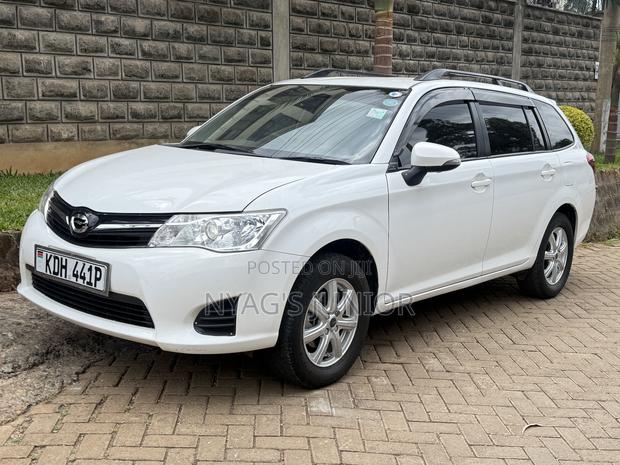Toyota Corolla Fielder 1.5 Petrol FWD 2015 White