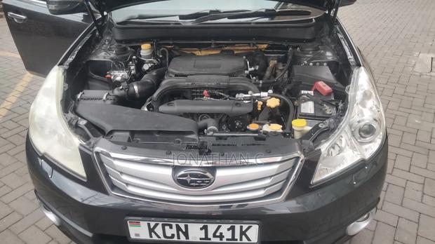 Subaru Outback 2.5i 2010 Gray
