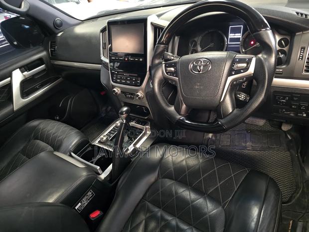 Toyota Land Cruiser 2016