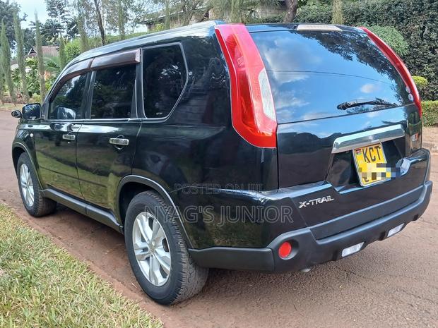 Nissan X-Trail 2.0 Petrol XE 2012 Black