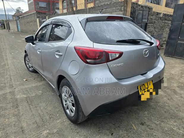 Mazda Demio 2015 Silver