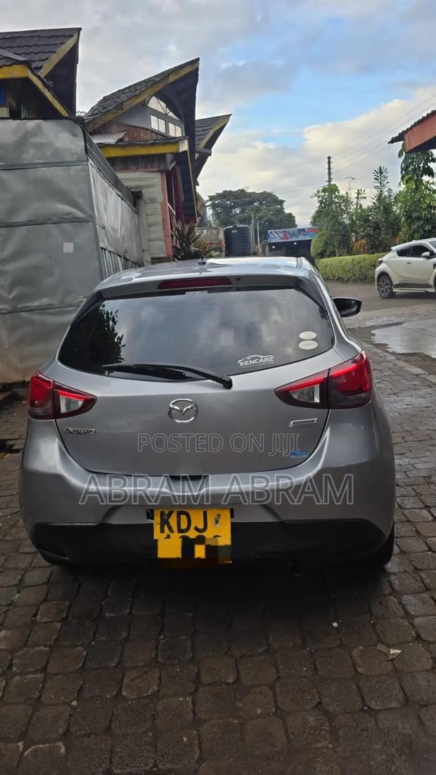 Mazda Demio 2015 Silver