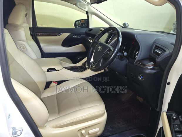 Toyota Vellfire 2019 Pearl