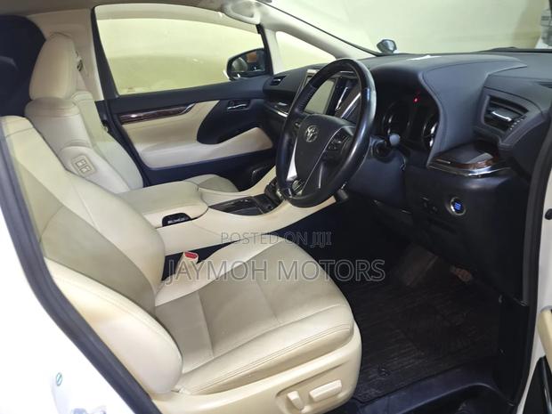 Toyota Vellfire 2019 Pearl