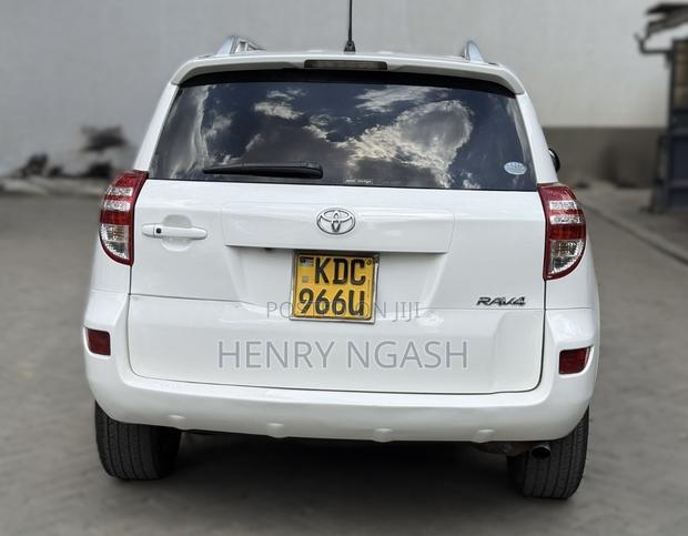 Toyota RAV4 2014 White