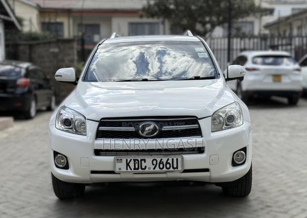 Toyota RAV4 2014 White