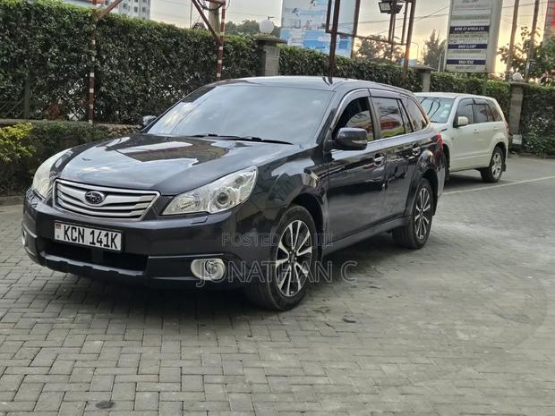 Subaru Outback 2.5i 2010 Gray