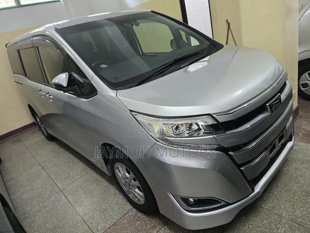 Toyota Noah 2019 Silver