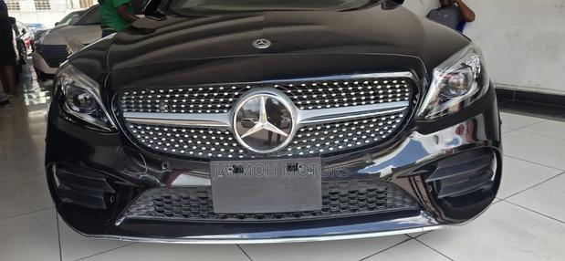 Mercedes-Benz C200 2020 Gray