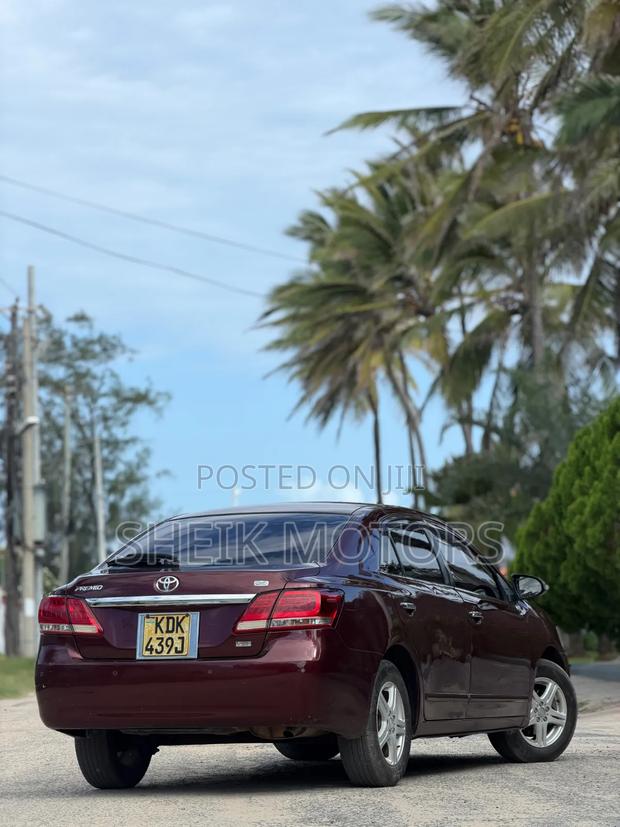 Toyota Premio 2017 Red
