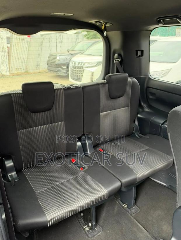 Toyota Noah 2.0 AWD (8 Seater) 2019 Black
