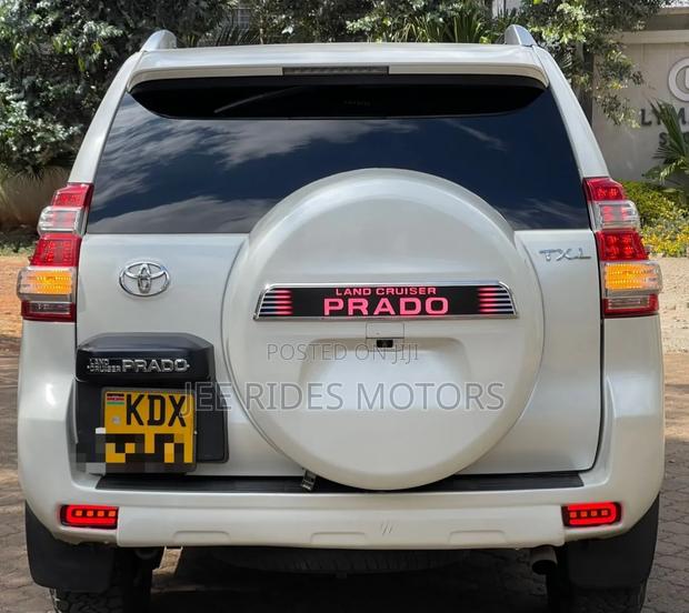 Toyota Land Cruiser Prado 2015 Pearl