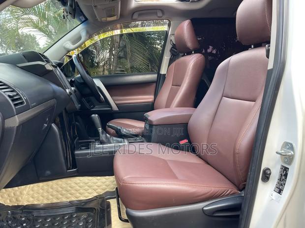 Toyota Land Cruiser Prado 2015 Pearl