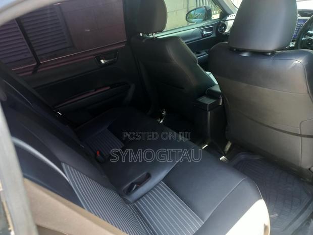 Toyota Corolla Fielder 1.5 Hybrid FWD 2019 Black