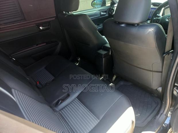 Toyota Corolla Fielder 1.5 Hybrid FWD 2019 Black
