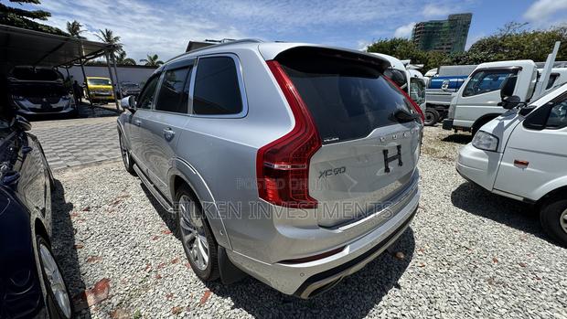 Volvo XC90 2020 Silver