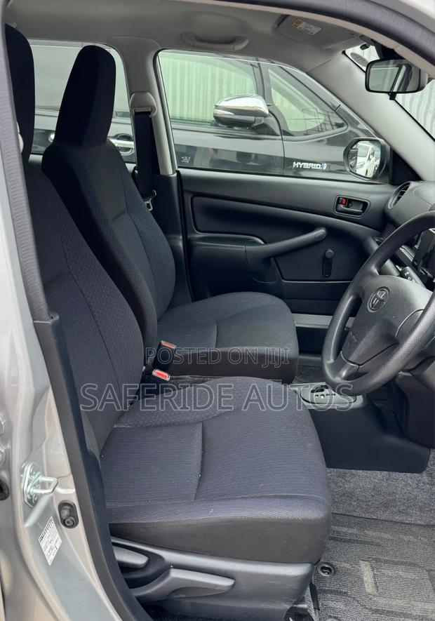 Toyota Probox 1.5 DX Comfort 2WD 2021 Silver
