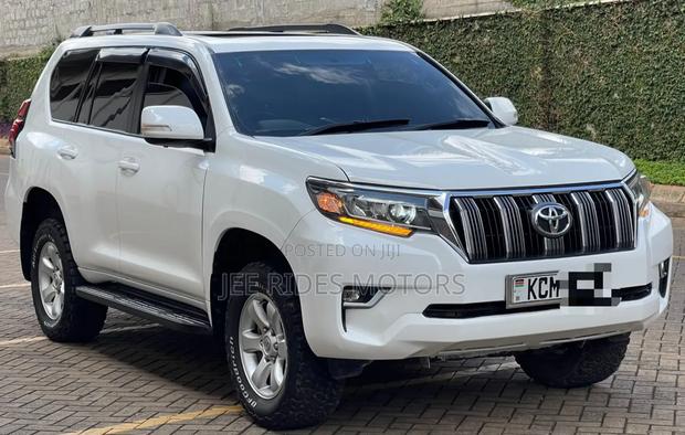 Toyota Land Cruiser Prado 2011 White