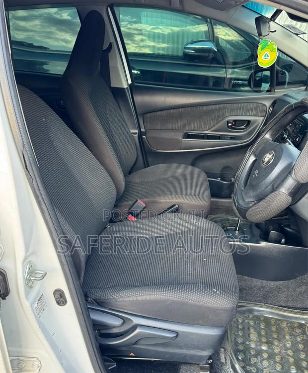 Toyota Vitz 1.0 FWD 5dr 2016 White