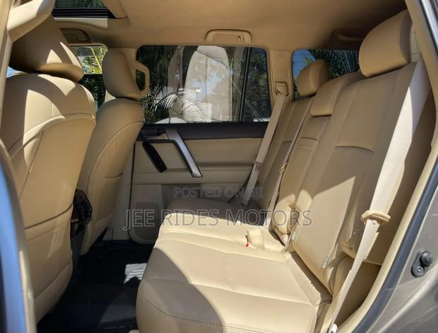 Toyota Land Cruiser Prado 2015 Brown