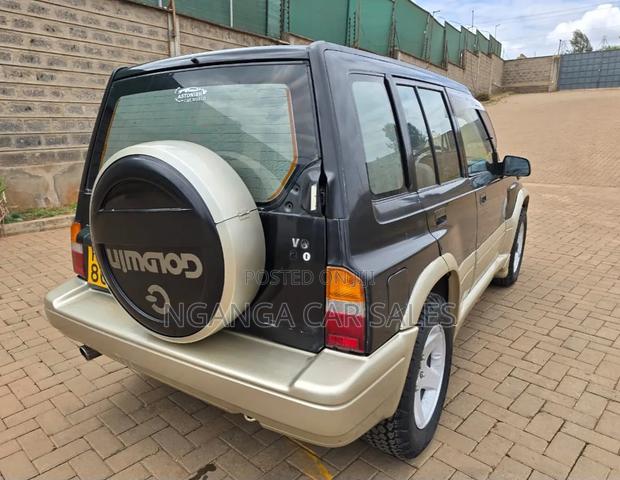 Suzuki Escudo 1995 Black
