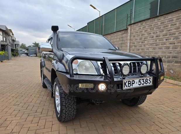 Toyota Land Cruiser Prado 2006 Gray