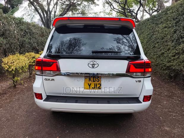 Toyota Land Cruiser 4.5 V8 GXR 2017 White