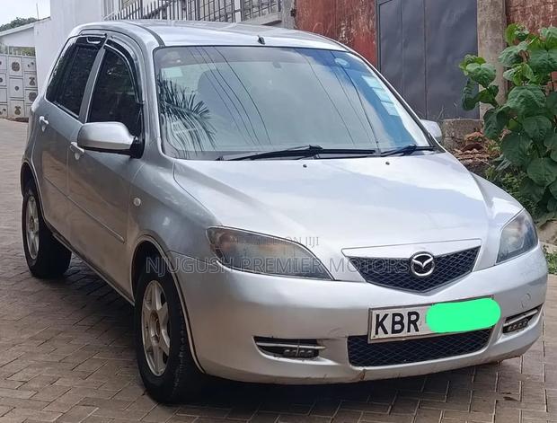 Mazda Demio 2005 Silver