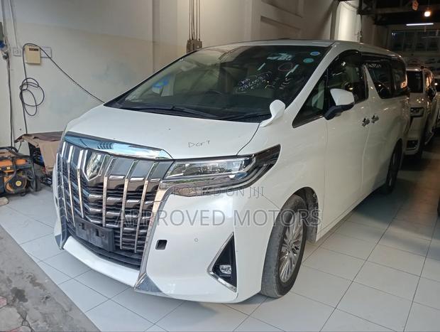 Toyota Alphard 2019 White