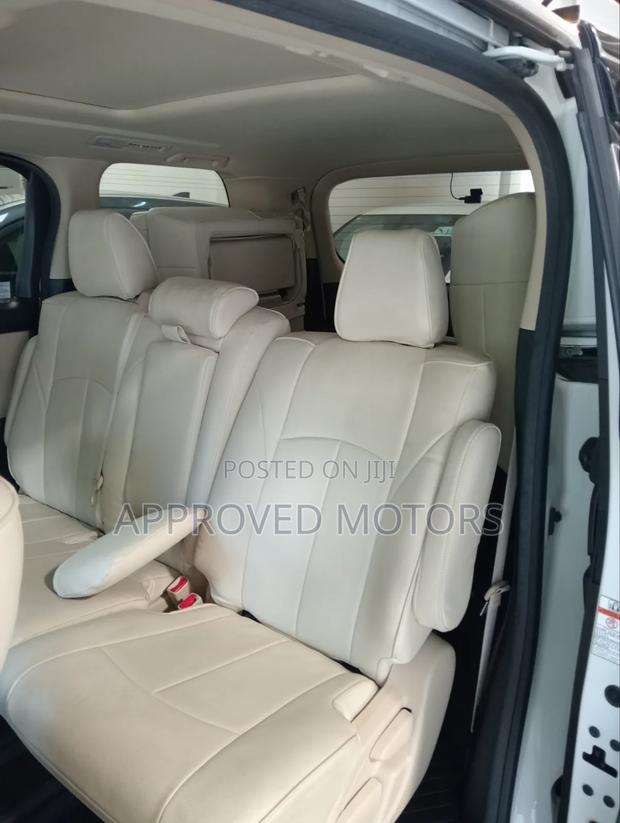 Toyota Alphard 2019 White