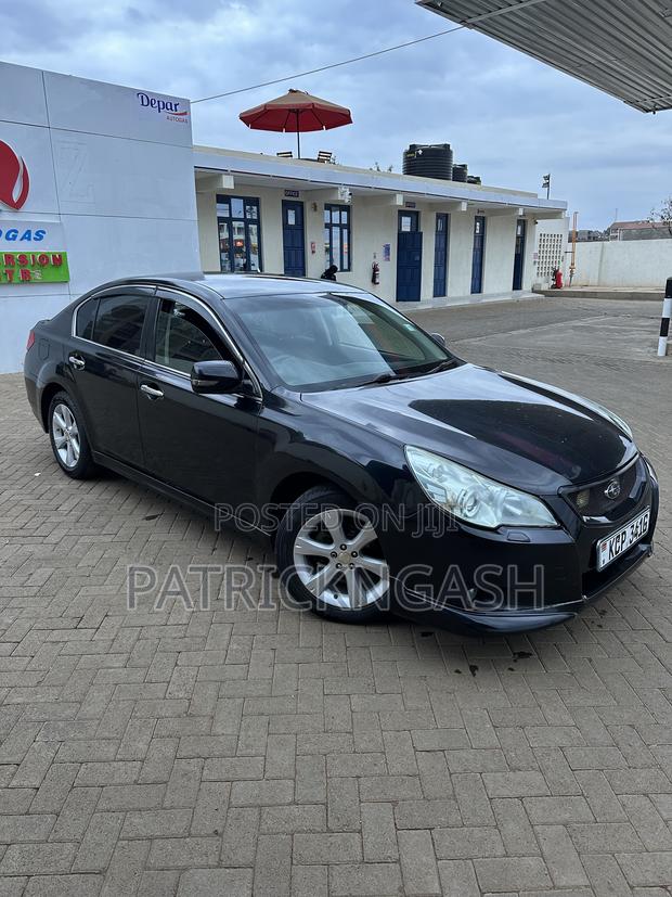 Subaru Legacy 2010 Black
