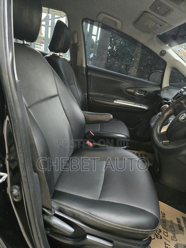Toyota Wish 2011 Black