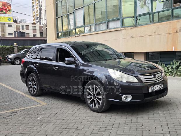 Subaru Outback 2010 Black