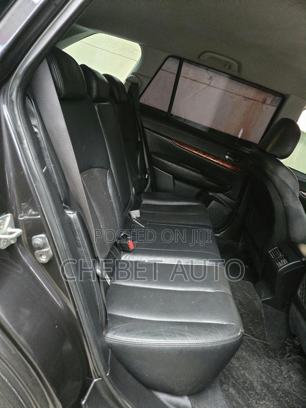 Subaru Outback 2010 Black