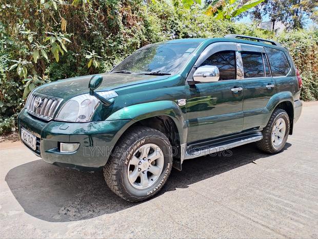 Toyota Land Cruiser Prado 2004 Green