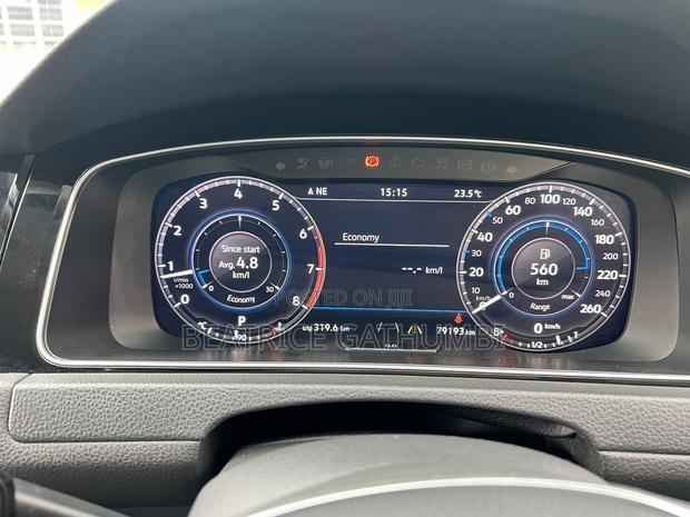 Volkswagen Golf 2018 White