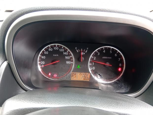 Nissan Note 2010 Red
