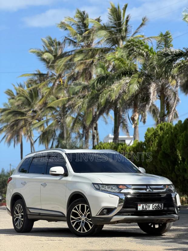 Mitsubishi Outlander SE AWC 2019 White
