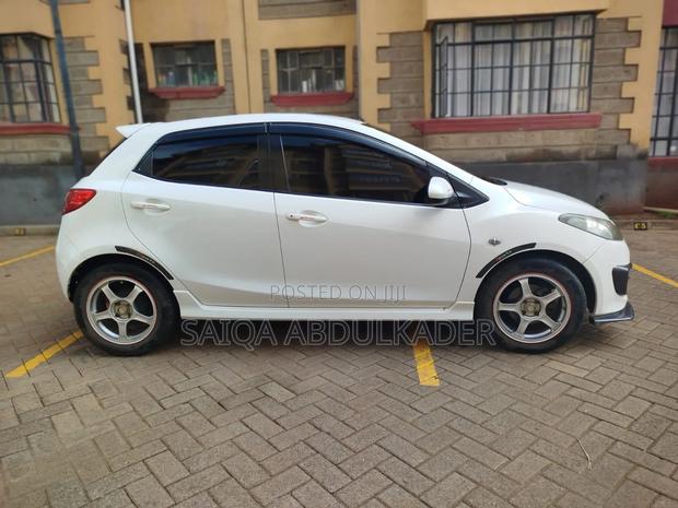 Mazda AZ 2016 White