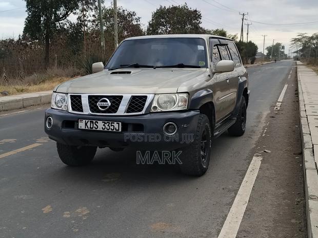 Nissan Patrol 3.0 TD GL 2009 Gold