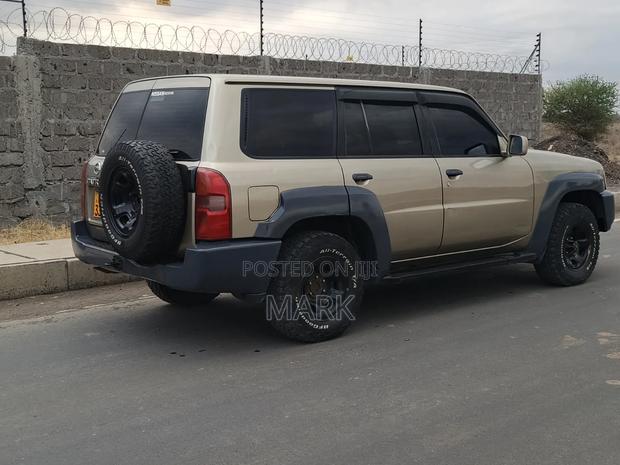 Nissan Patrol 3.0 TD GL 2009 Gold